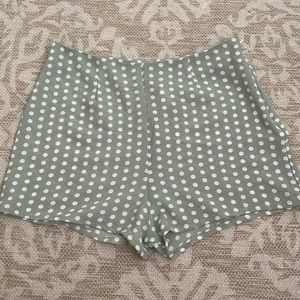 ELLEJAY checked shorts size small.